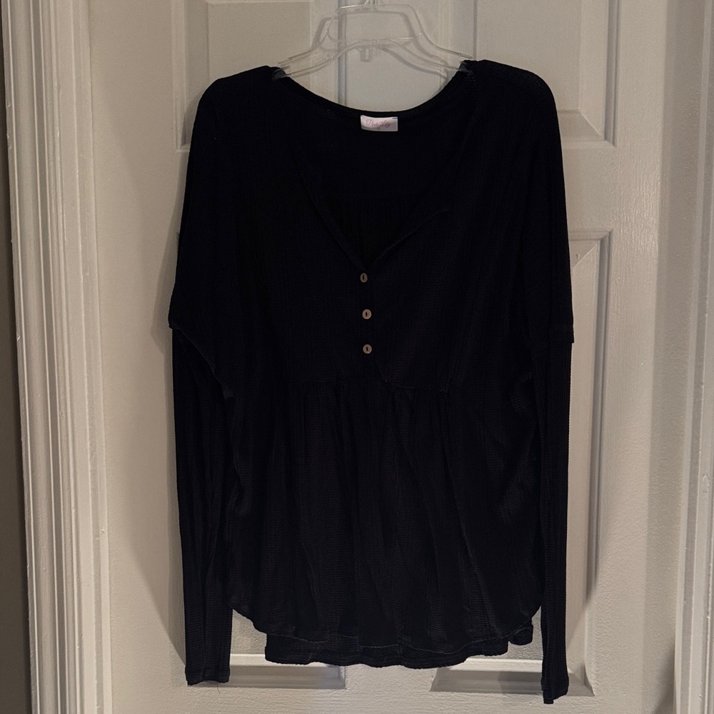 Pink Lily Black Long Sleeved Blouse